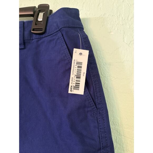 Amazon Essentials Women's 14 Blue Khaki Shorts NWT 34” Waist - Picture 2 of 4